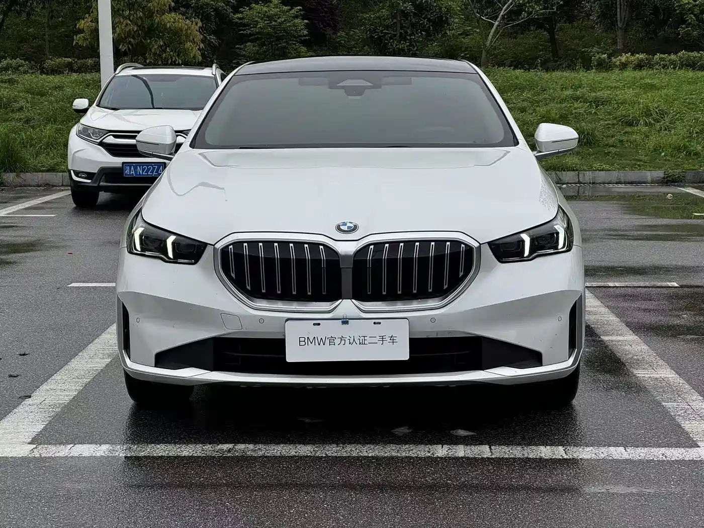 BMW 5 Series 2025 525Li Luxury Package фото 5
