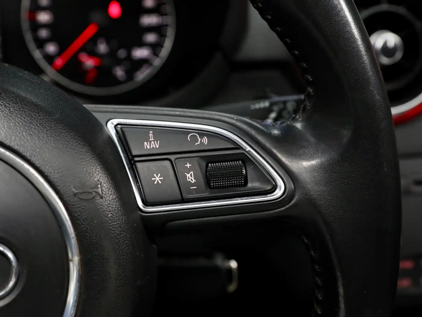 Audi A1 2013 30 TFSI China Limited Edition Ego фото 20