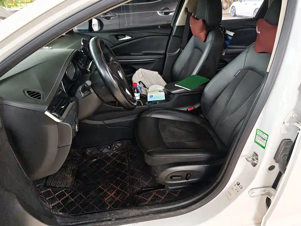Photo 8 - Buick Verano