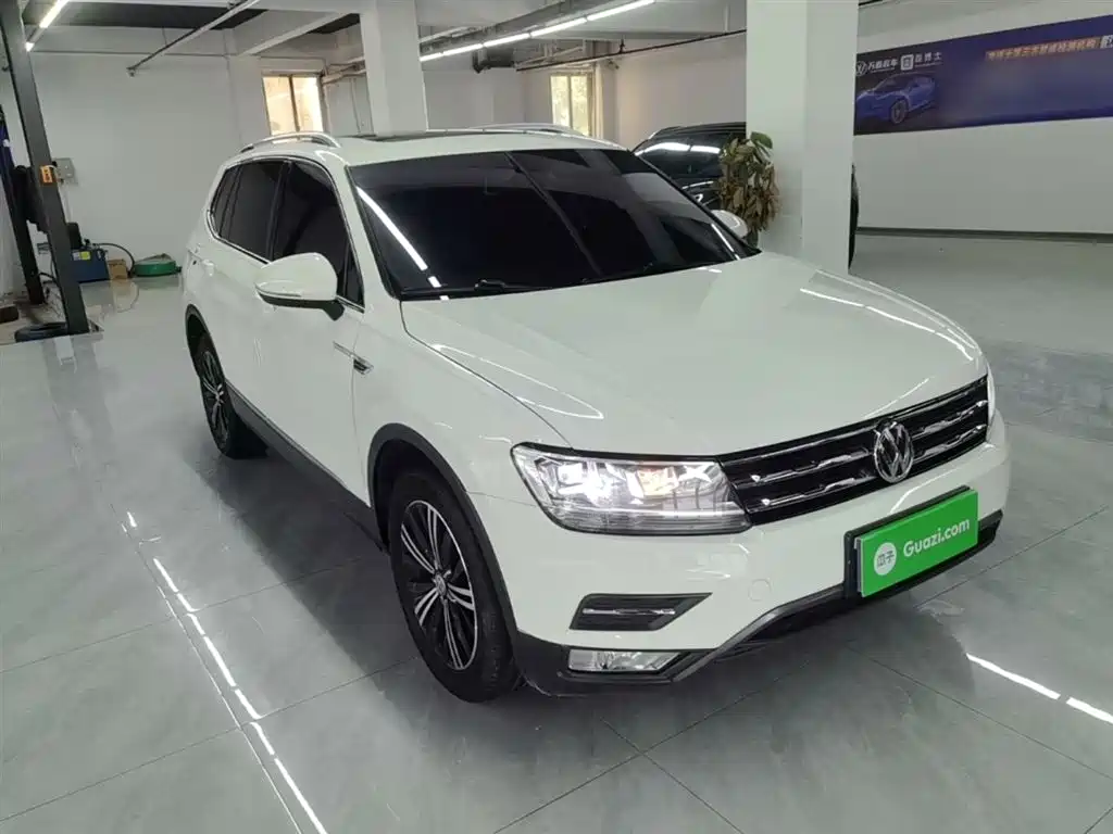 Volkswagen Tiguan L 2019 Facelift 330TSI Auto 2WD Panorama Comfort China VI фото 4