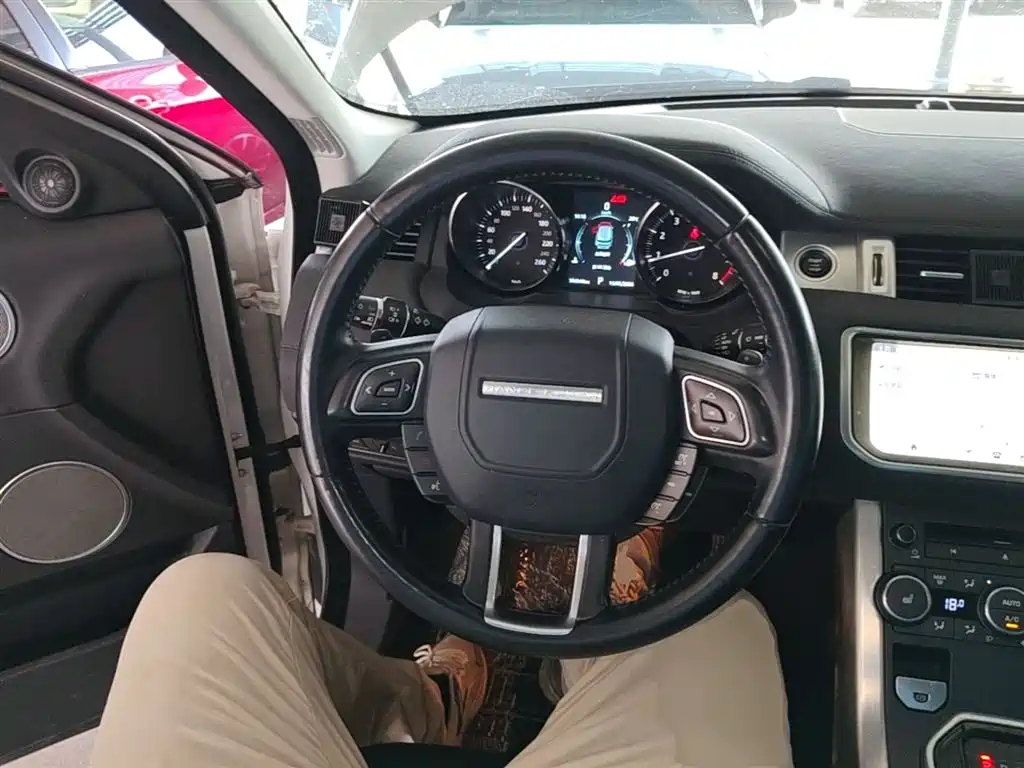 Land Rover Range Rover Evoque 2018 240PS SE Smart Edition фото 11