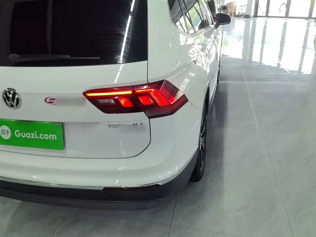 Volkswagen Tiguan L 2019 Facelift 330TSI Auto 2WD Panorama Comfort China VI фото 8