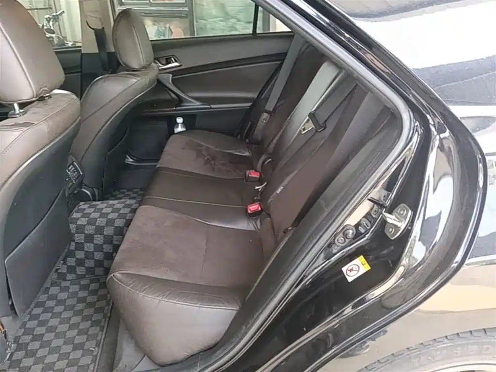 Toyota Reiz 2013 2.5V Premium Edition фото 17