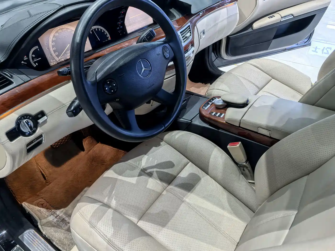 Mercedes-Benz S-Class фото 15