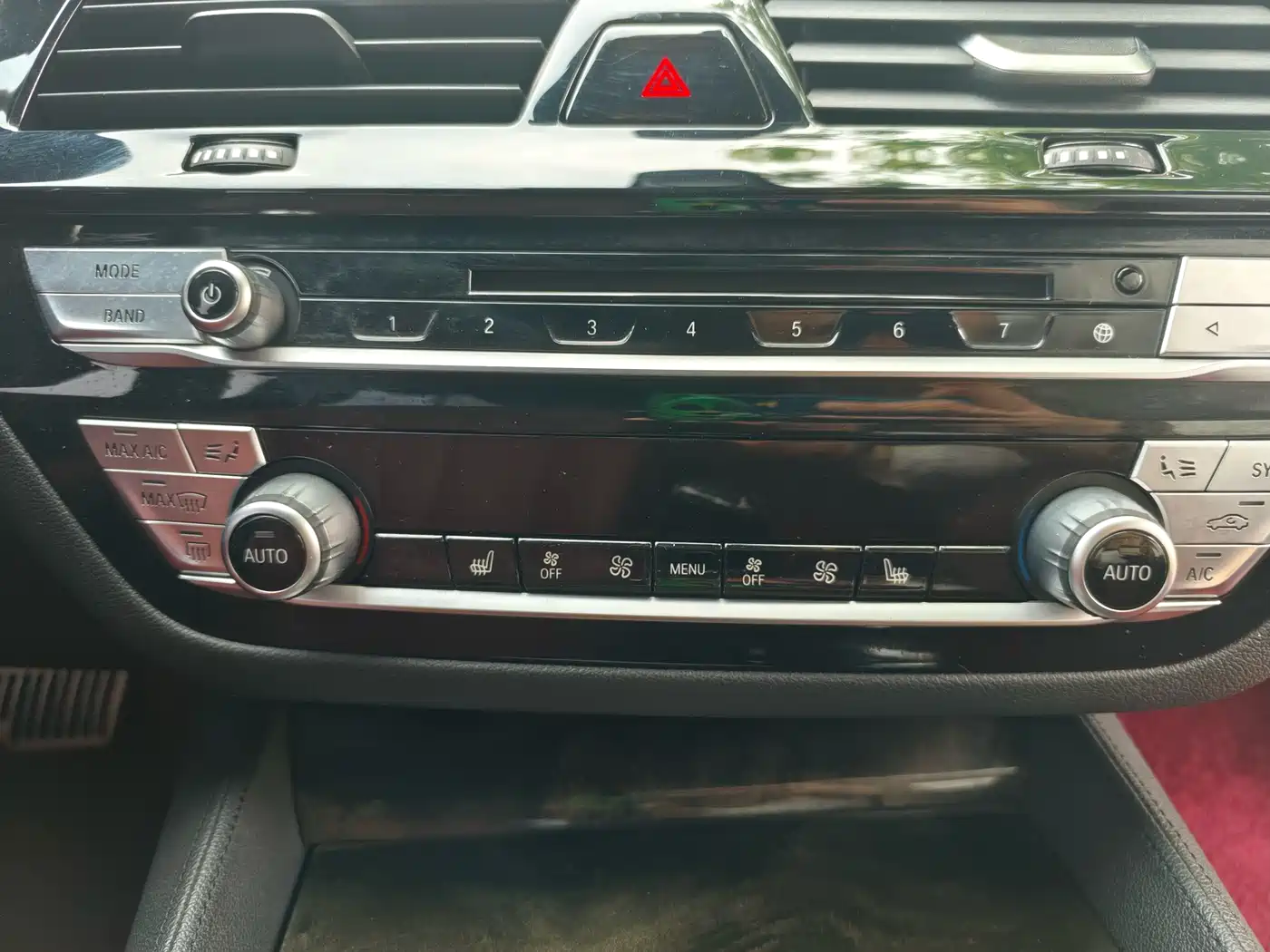 BMW 5 Series 2019 530Li Leading M Sport Package фото 15