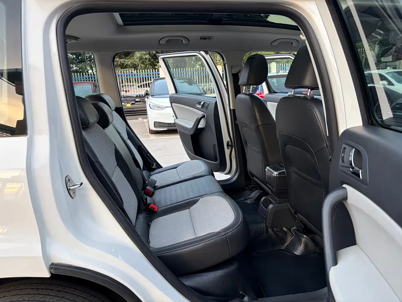 Škoda Yeti 2016 1.4TSI DSG Forward Edition фото 13