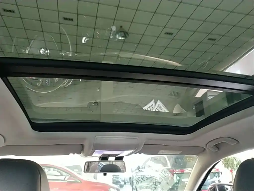 Volkswagen Passat 2019 330TSI Elite Version China VI фото 18