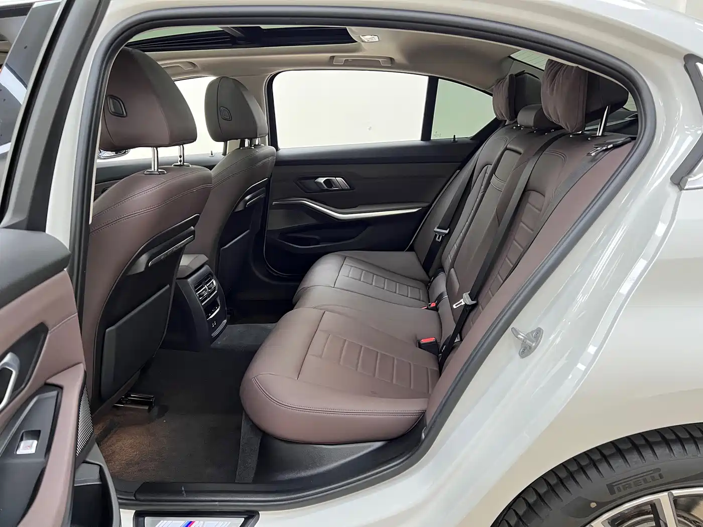 BMW 3 Series 2021 320Li M Sport Package фото 18