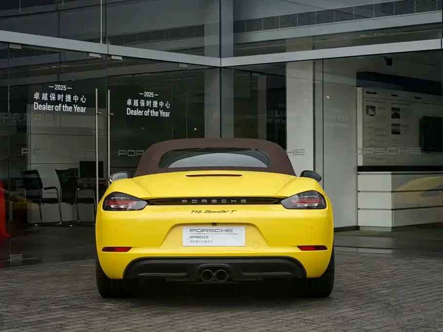 Porsche 718 2022 Boxster T 2.0T фото 12