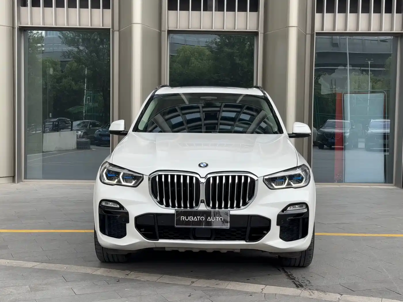 BMW X5 (Import) 2019 xDrive40i Exclusive M Sport Package фото 5