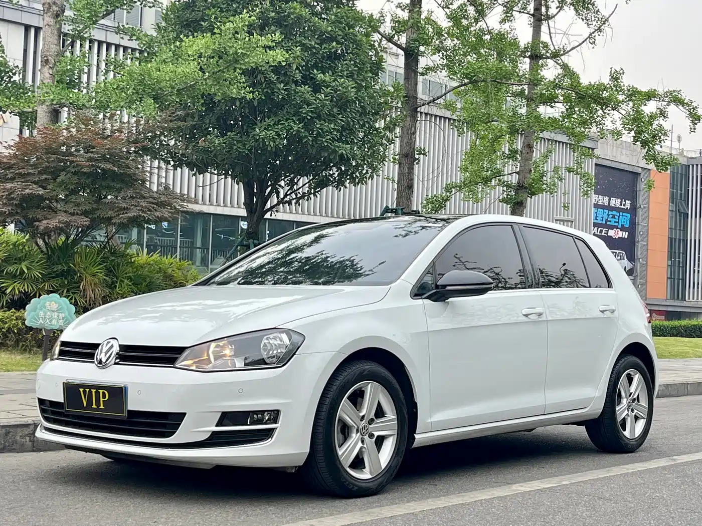 Volkswagen Golf 2017 230TSI Auto Comfort Millionth Anniversary Edition