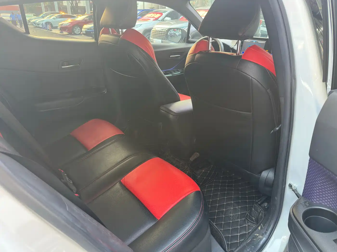 Toyota C-HR 2019 2018 2.0L Luxury Edition China V