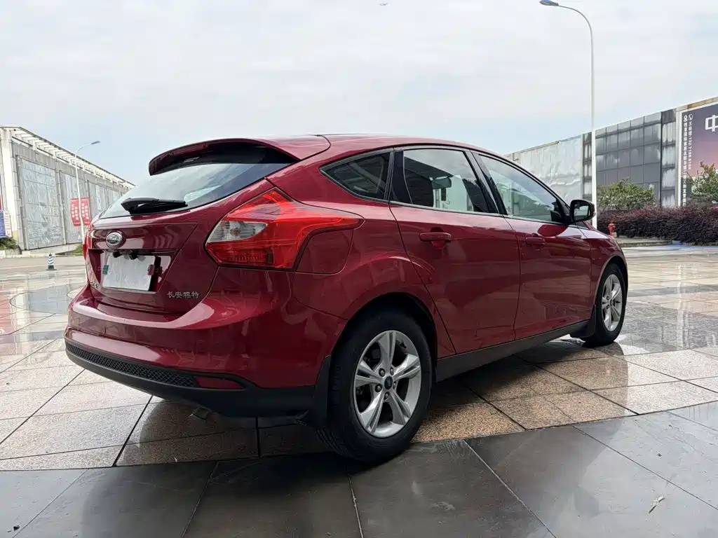 Ford Focus 2012 2012 Hatchback 1.6L Automatic Trend