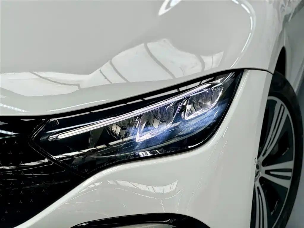 Mercedes-Benz EQE 2025 500 4MATIC Pioneer фото 4