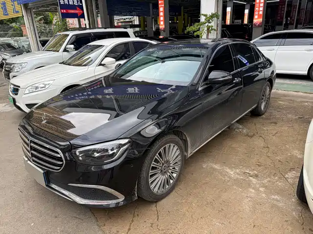 Mercedes-Benz E-Class 2022