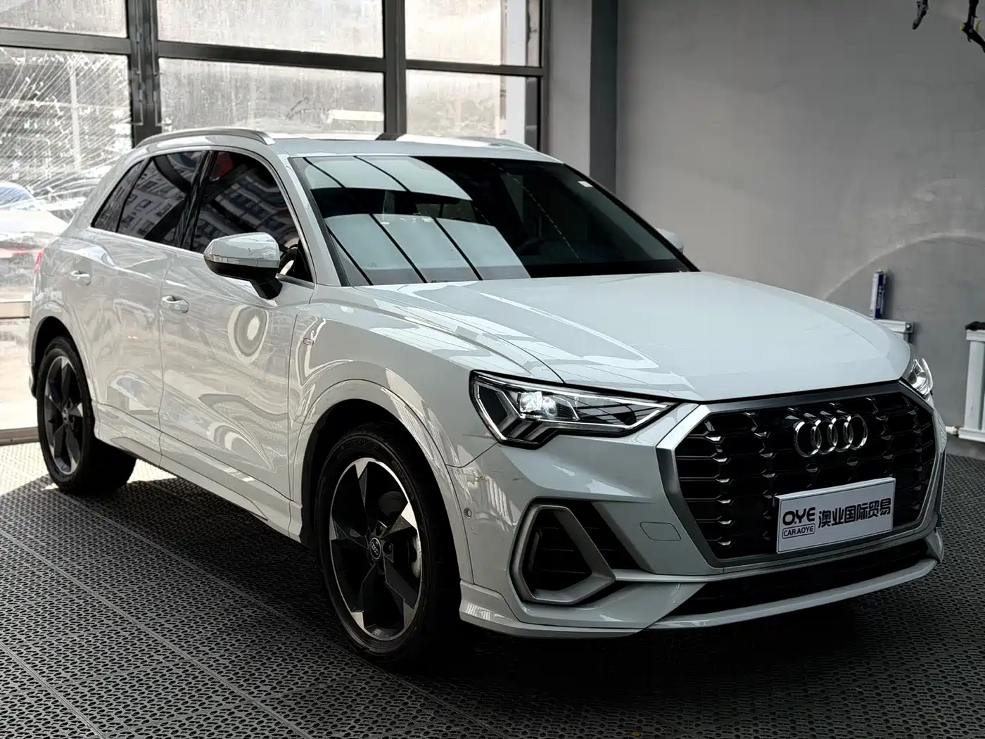 Audi Q3 2022 35 TFSI Fashion Dynamic фото 2