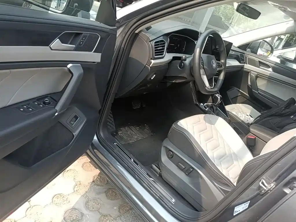 Volkswagen Tayron 2023 300TSI 2WD Luxury Plus Advanced Edition фото 23