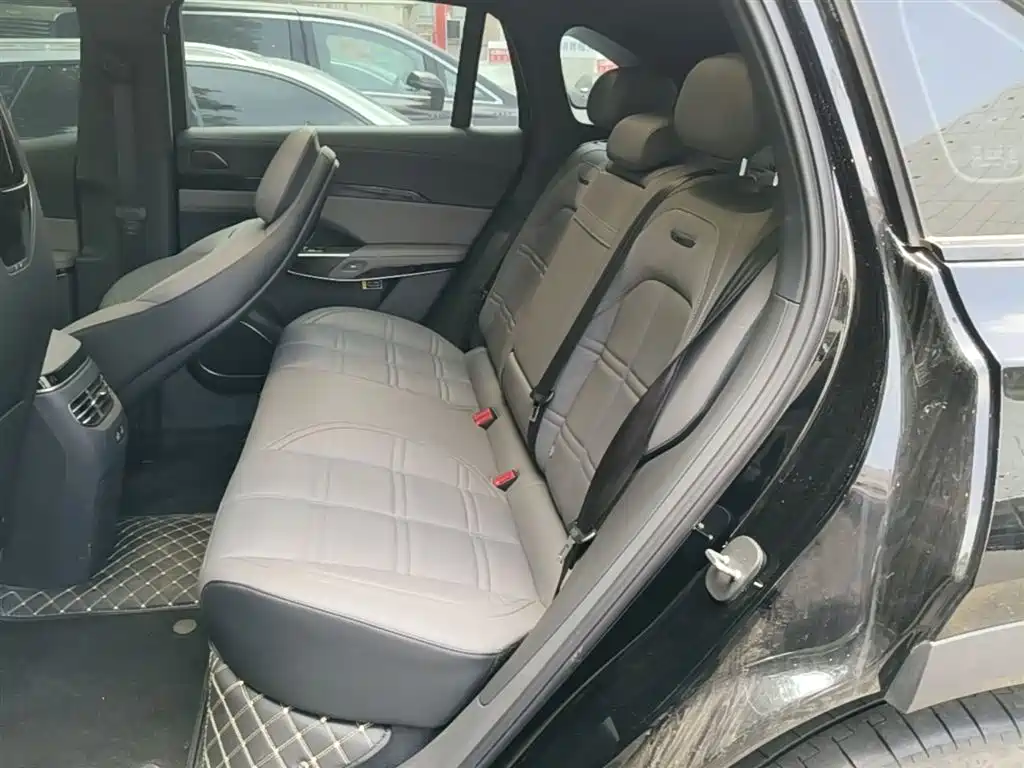 Hongqi Tian Gong 08 2025 680 Ultra AWD фото 17
