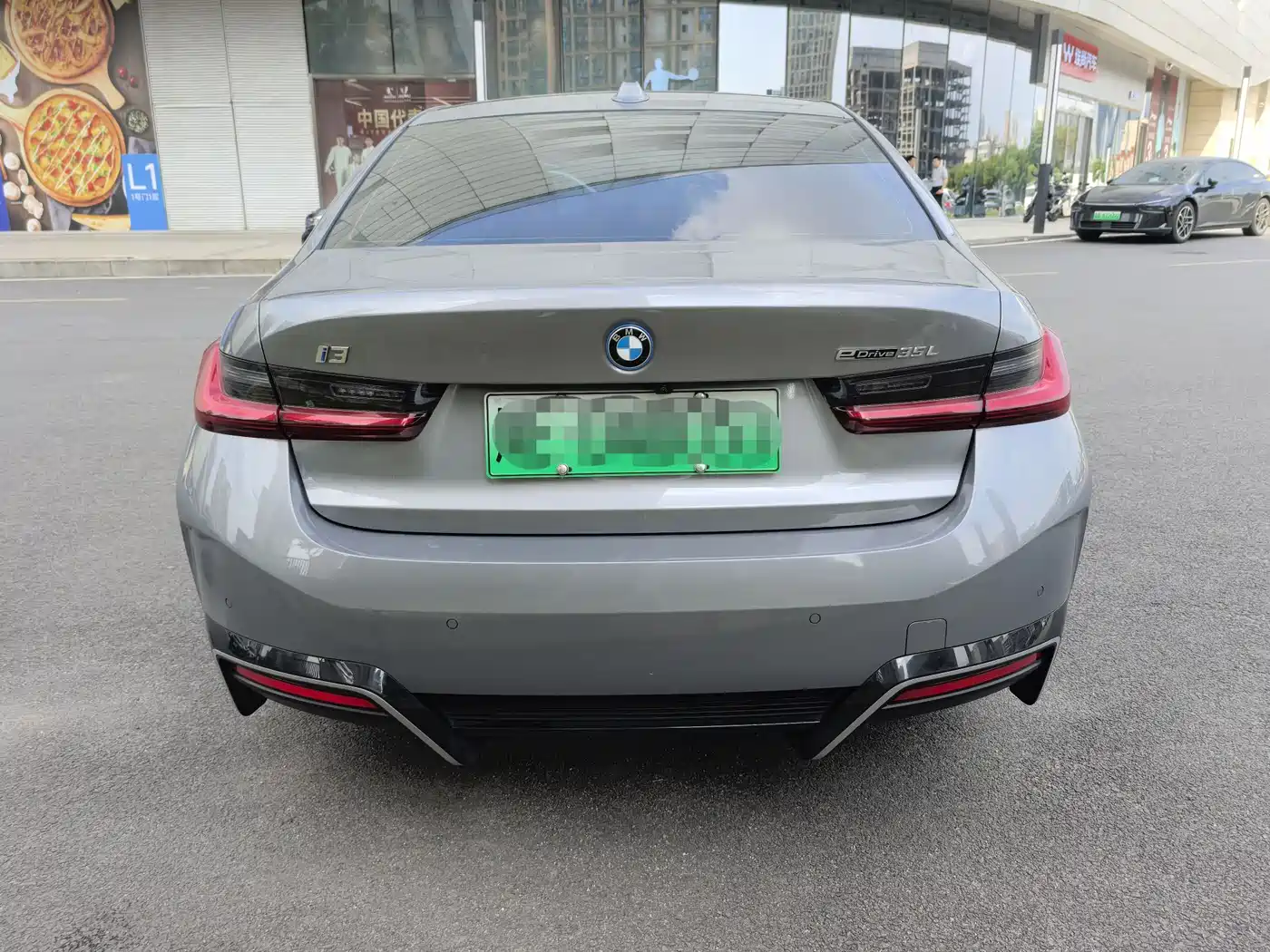 BMW i3 2025 eDrive 35 L фото 8