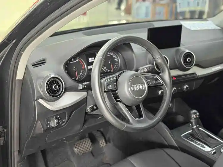 Audi Q2L 2020 35 TFSI Progressive Dynamic Model фото 5