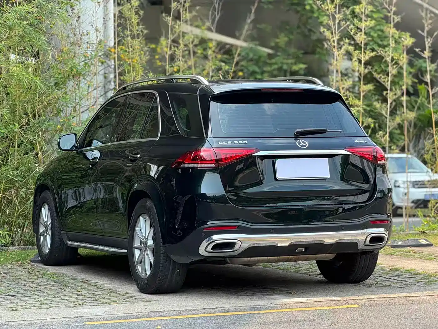 Mercedes-Benz GLE 2020 Facelift GLE 350 4MATIC Fashion Special Edition фото 6