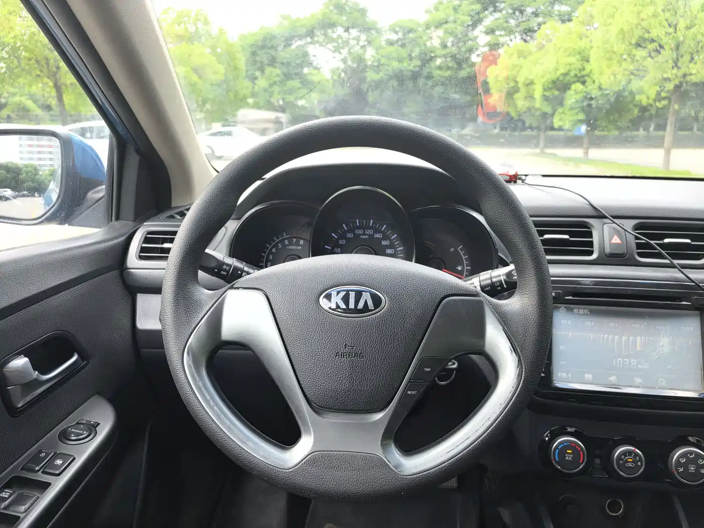 Kia K2 2015 Sedan 1.4L MT GLS фото 8