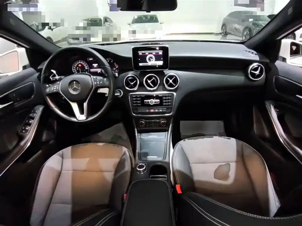 Mercedes-Benz A-Class (Import) 2015 A 180 фото 10