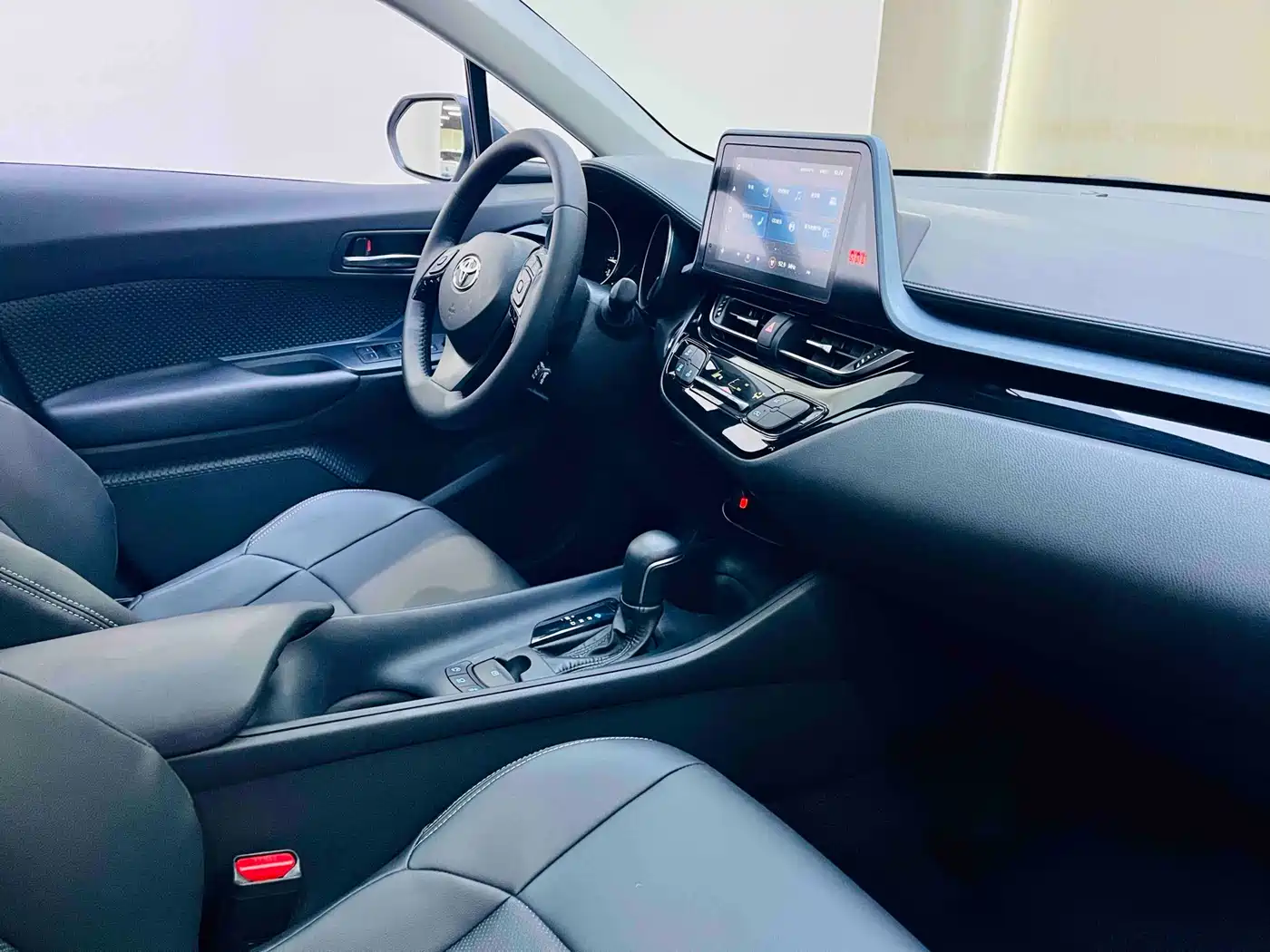Toyota IZOA 2022 2021 2.0L Yixiang Edition