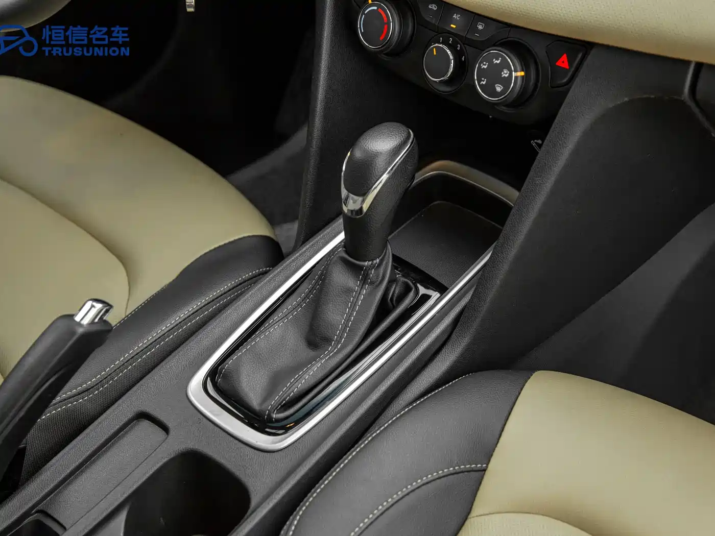Chevrolet Monza 2022 320 Automatic Enjoyment Sunroof Edition фото 17