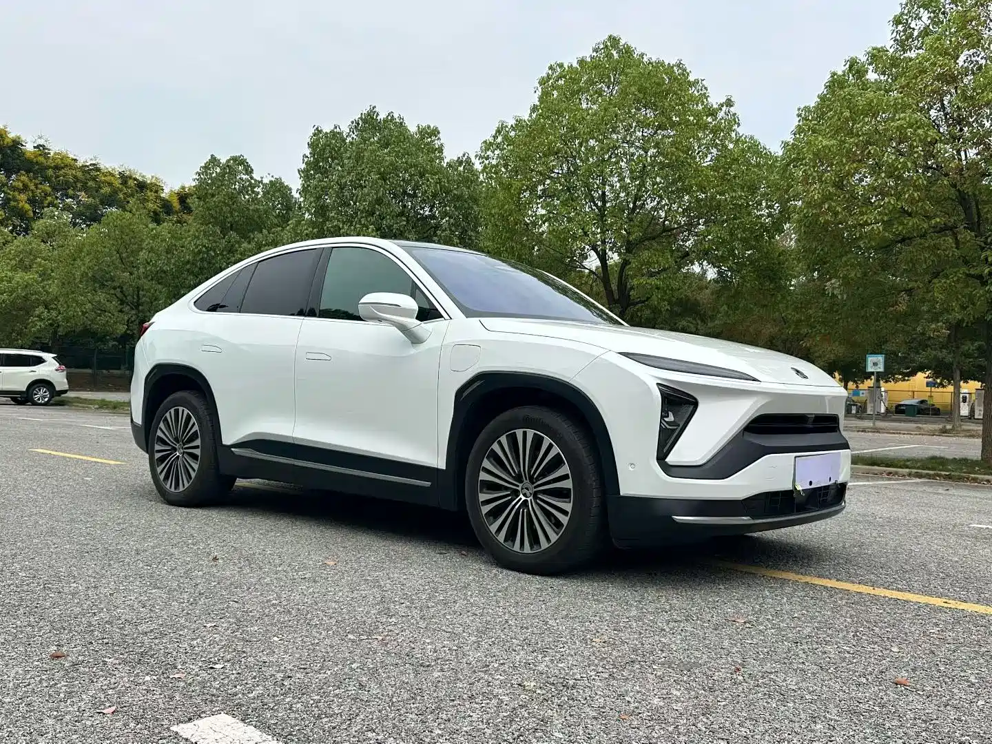 Фото 3 - NIO EC6