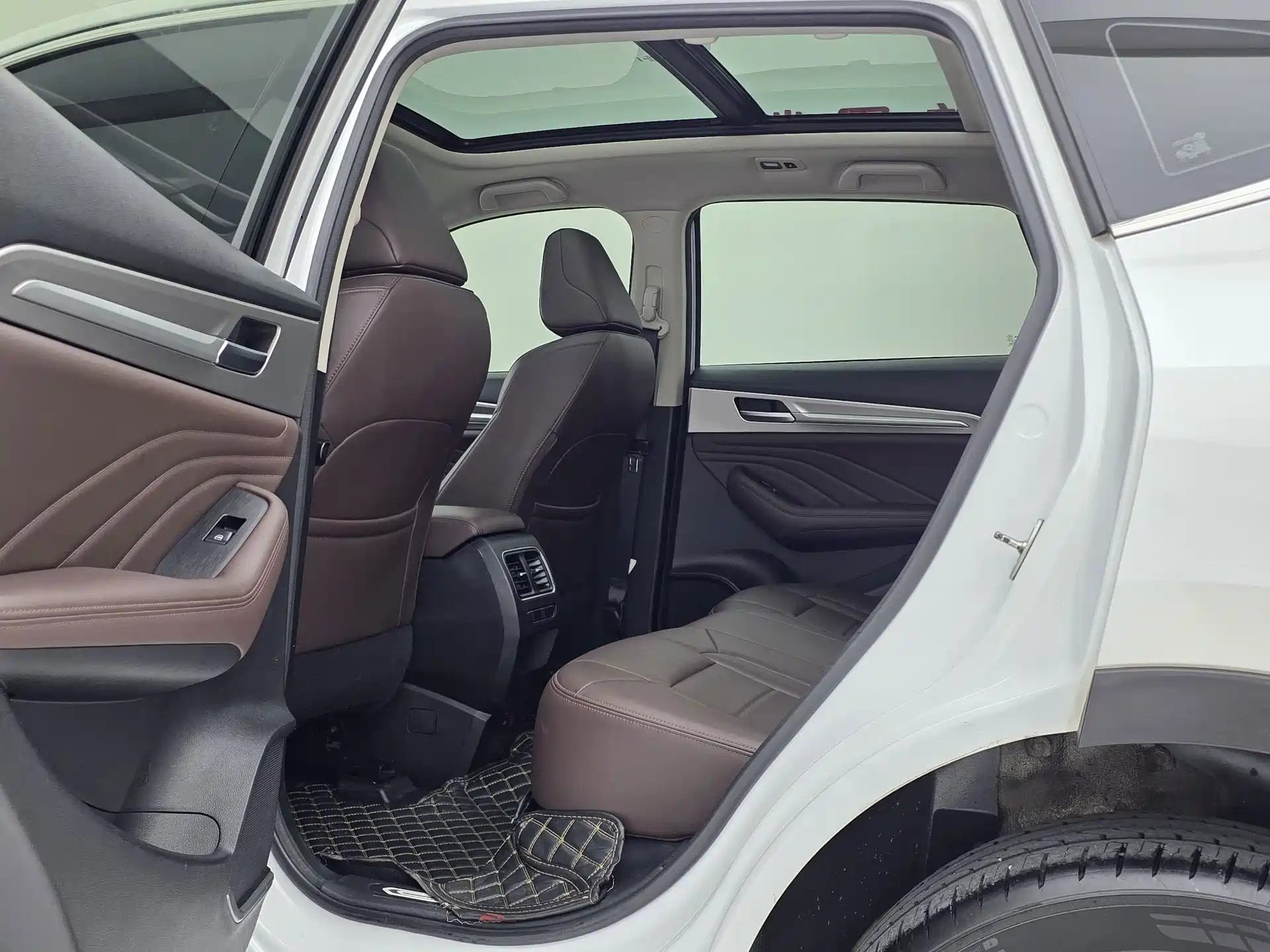 Фото 8 - Haval F7