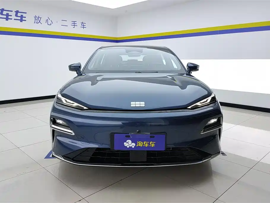 Geely Galaxy Galaxy Xingyao 8 2025 130km EM-P Explorer Edition фото 2