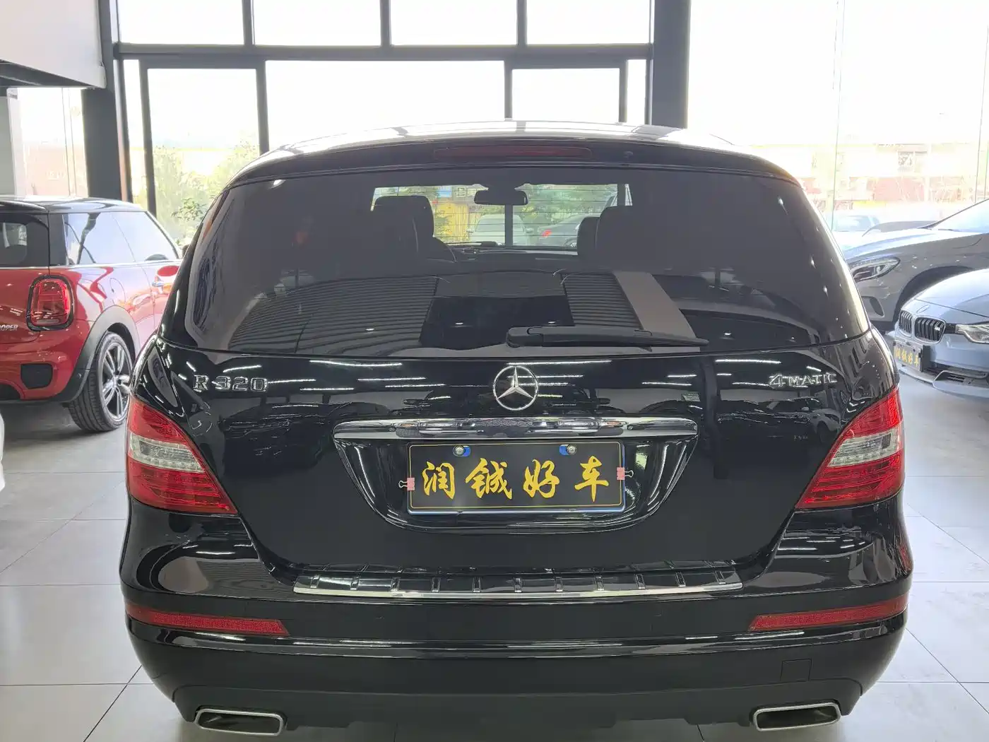 Mercedes-Benz R-Class 2017 R 320 4MATIC Business Collector's Edition фото 6