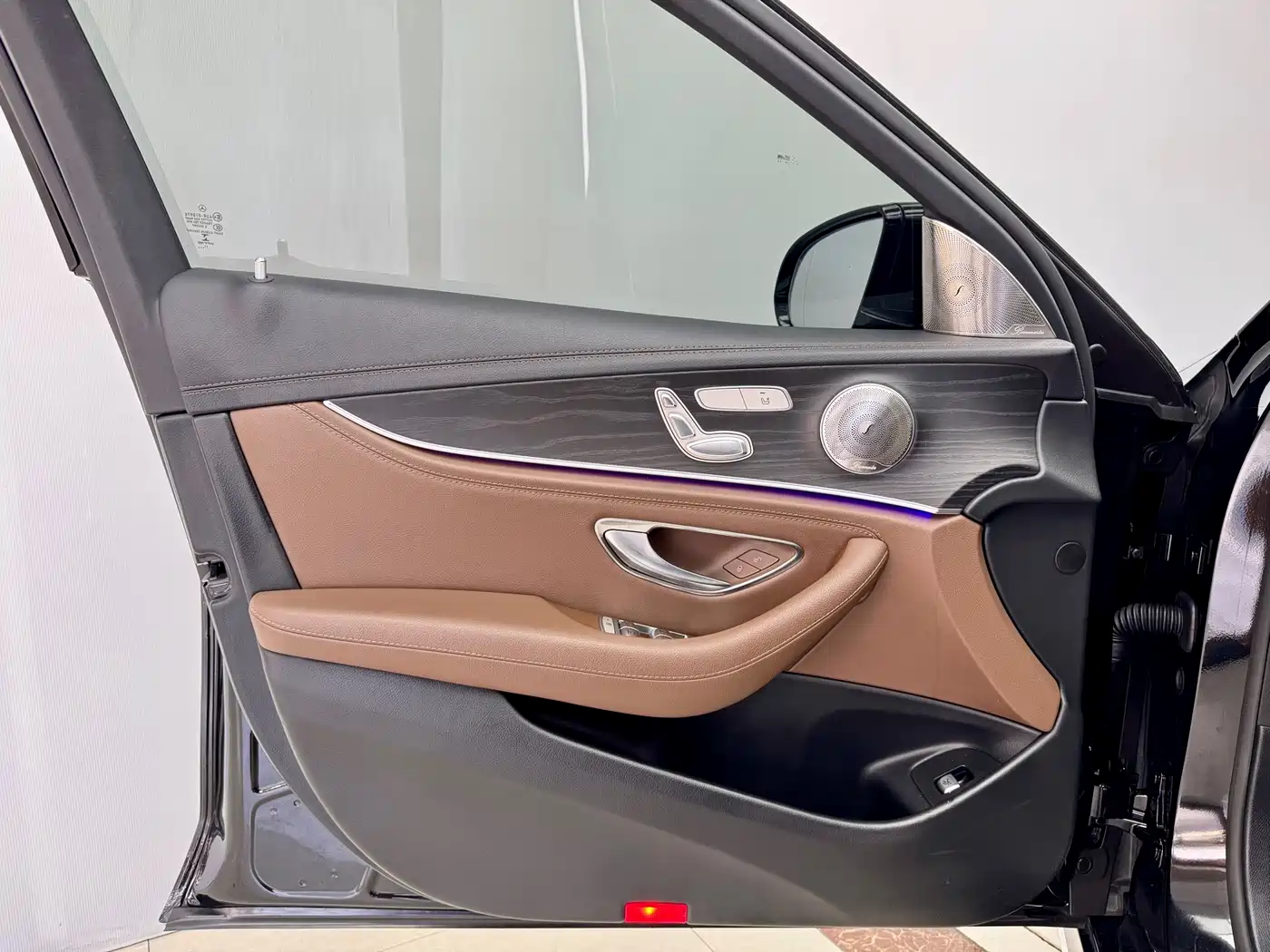 Mercedes-Benz E-Class 2022 Facelift E 260 L Sport фото 7