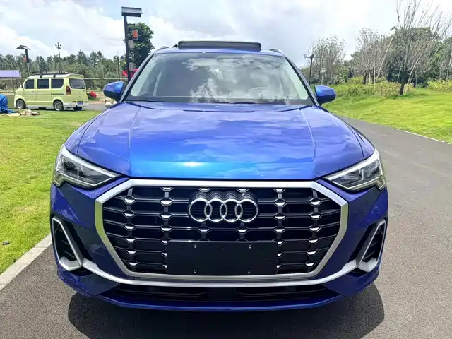 Audi Q3 2022 35 TFSI Fashion Dynamic — фото 2