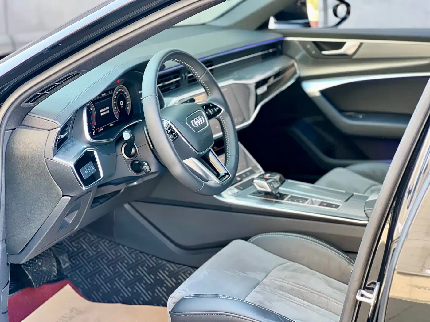 Audi A6L 2020 40 TFSI Luxury Dynamic фото 42