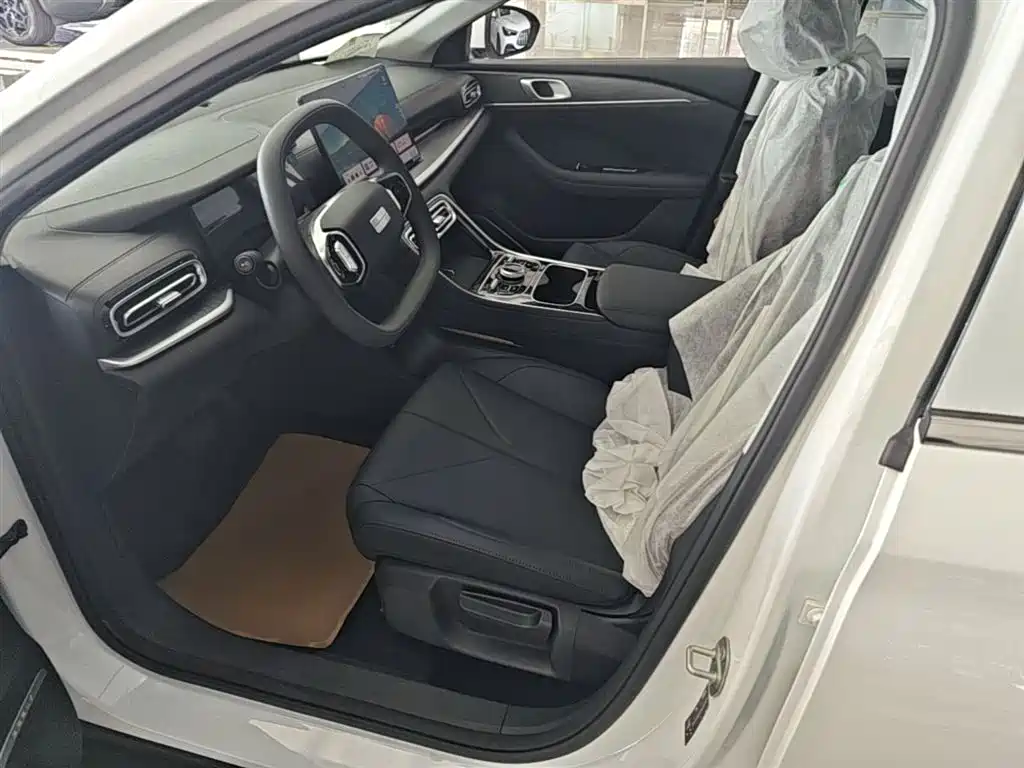 Geely Galaxy Galaxy Stellar 6 2025 60km Voyager Edition фото 15