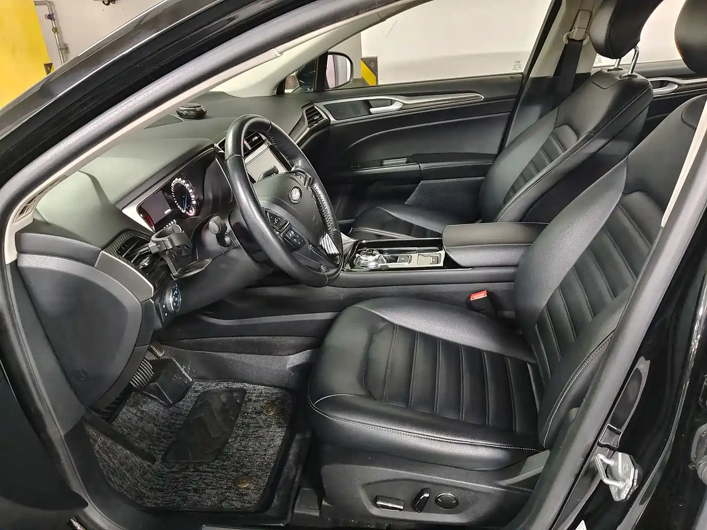 Фото 7 - Ford Mondeo