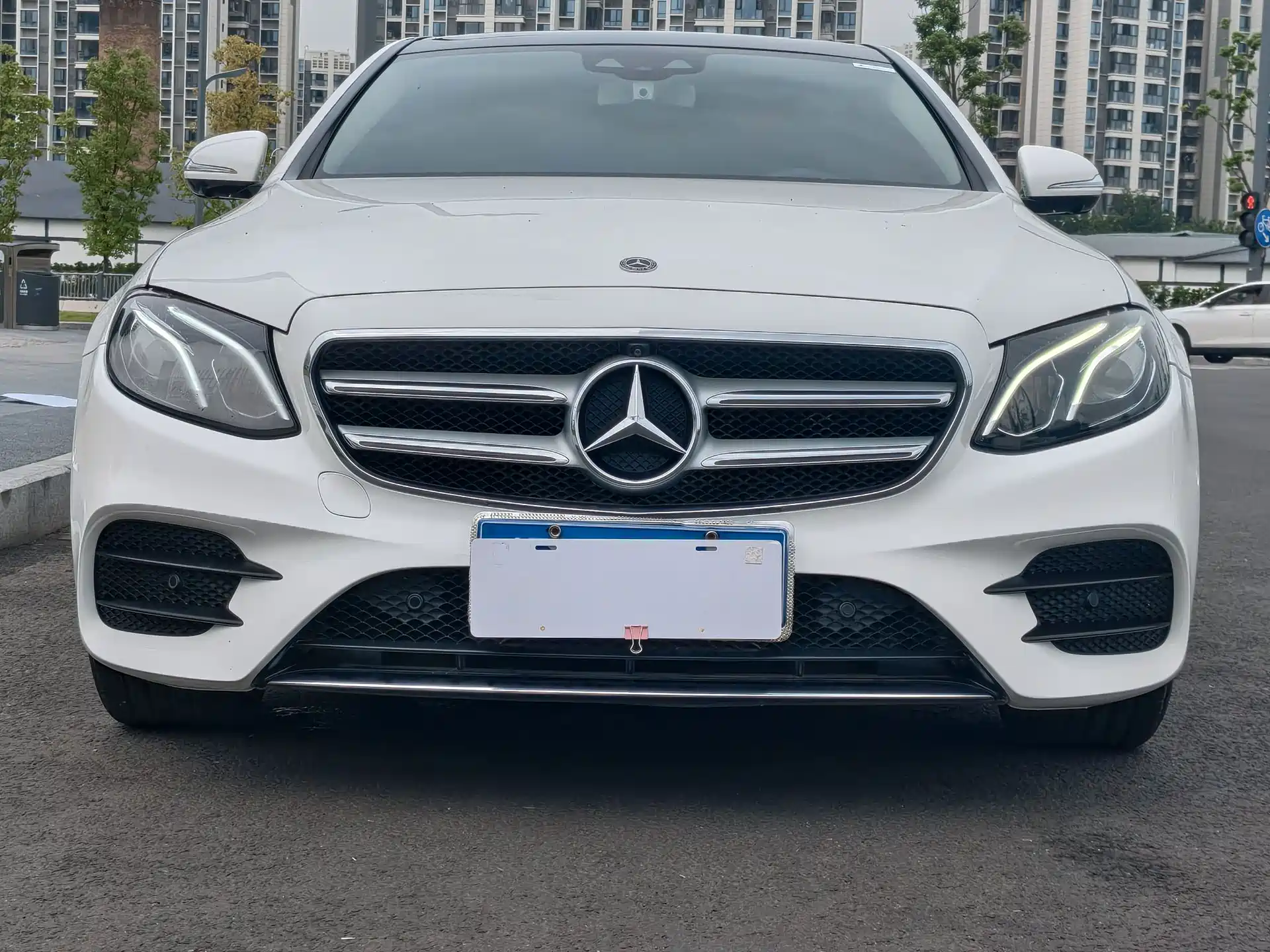 Фото 2 - Mercedes-Benz E-Class