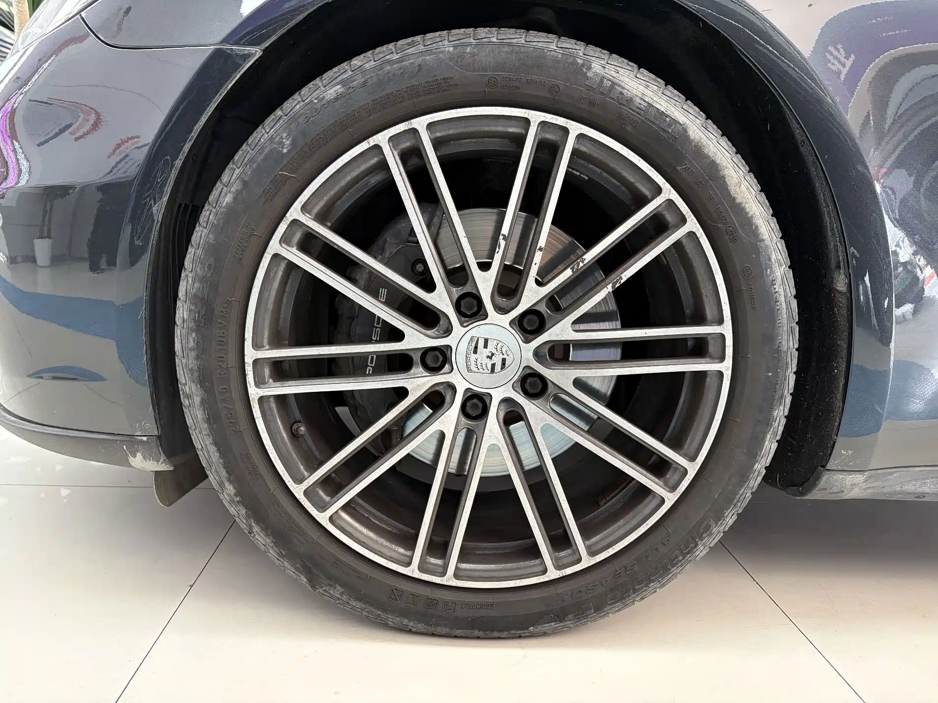Photo 26 - Porsche Panamera