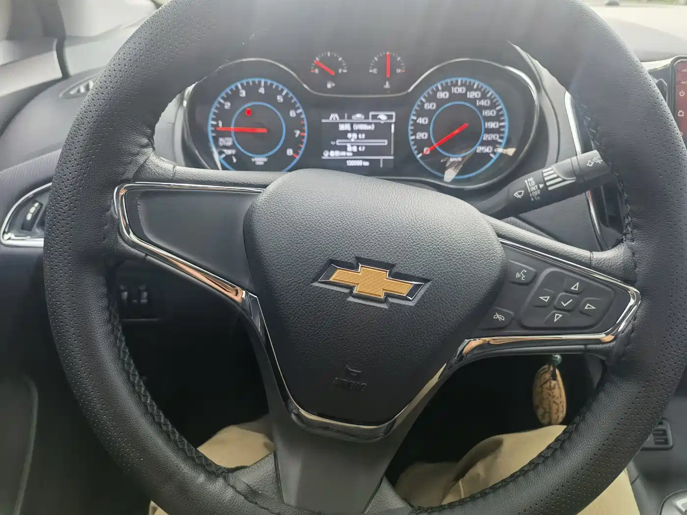 Chevrolet Cruze 2017 1.5L Manual Stylish фото 14