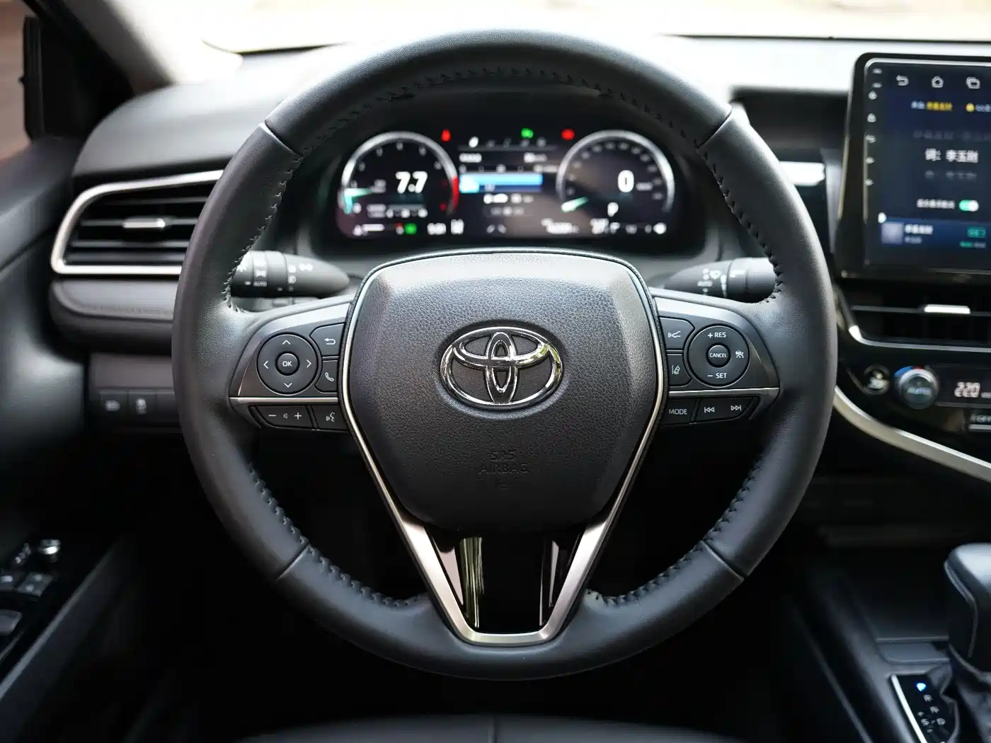 Toyota Camry 2021 2.5G Luxury Edition фото 15