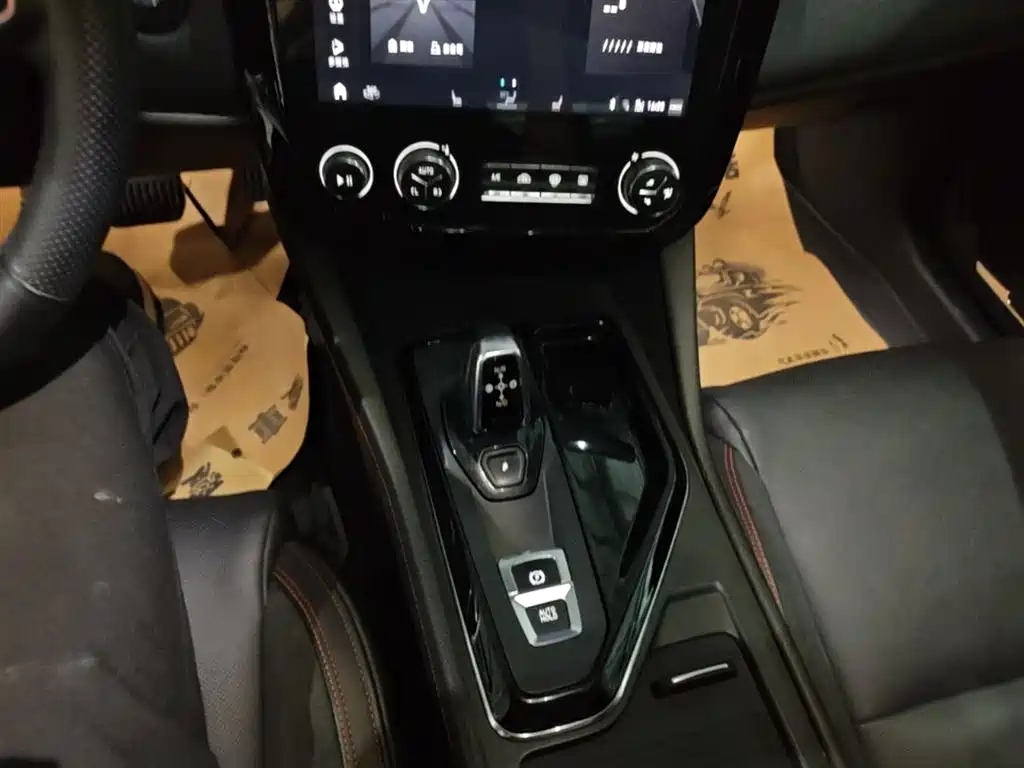 Lynk & Co 02 2019 High Energy Edition 2.0T Automatic 2WD Power Pro China VI фото 14
