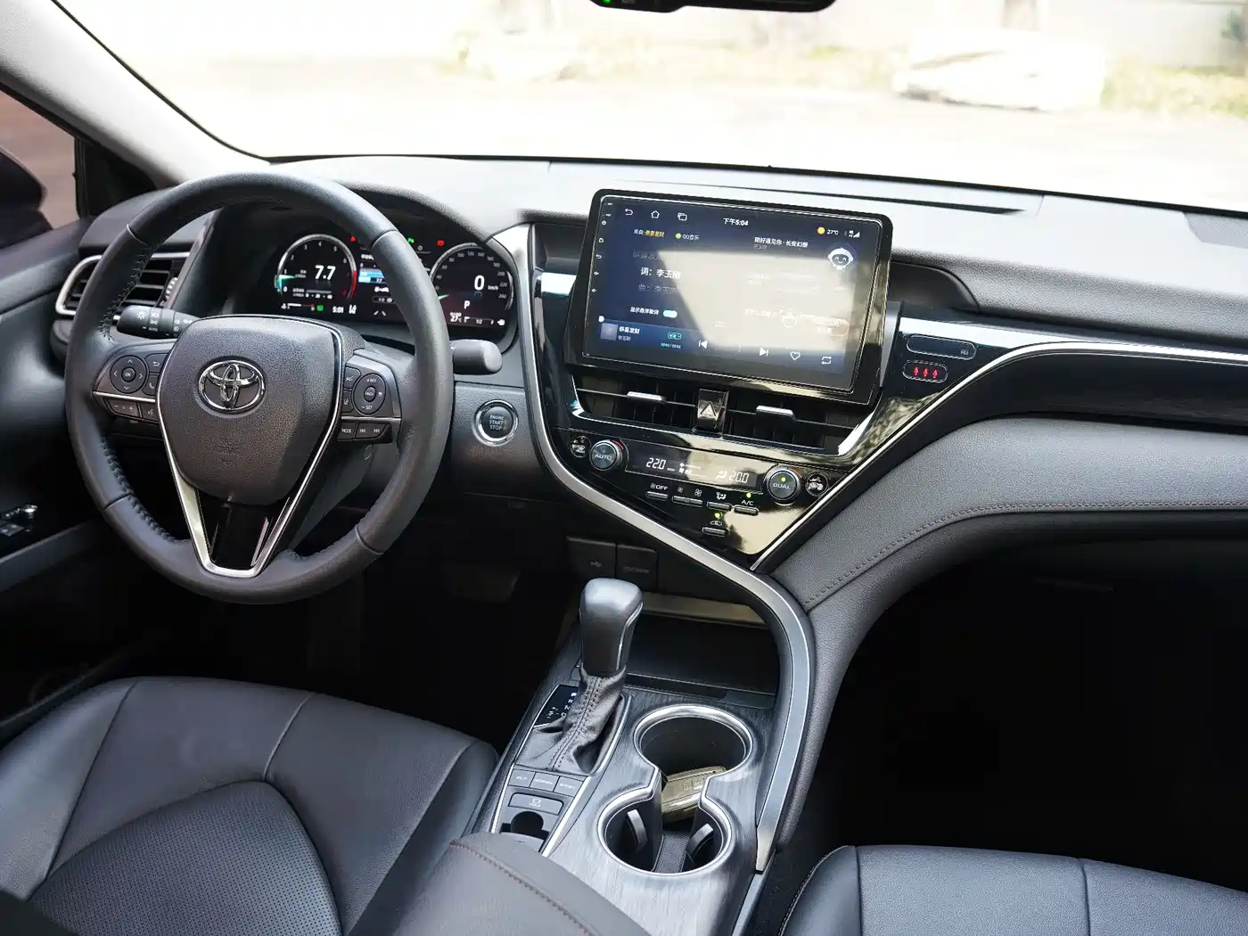 Toyota Camry 2021 2.5G Luxury Edition фото 18