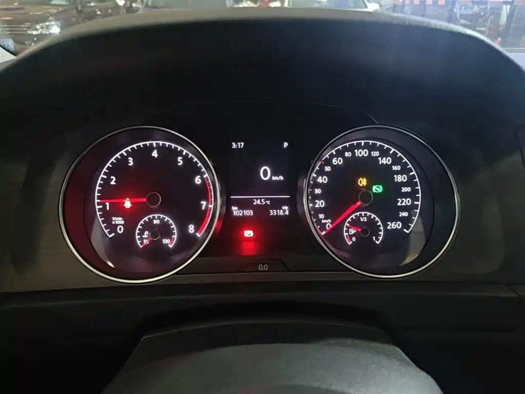 Volkswagen Golf 2015 1.6L Automatic Comfort фото 12