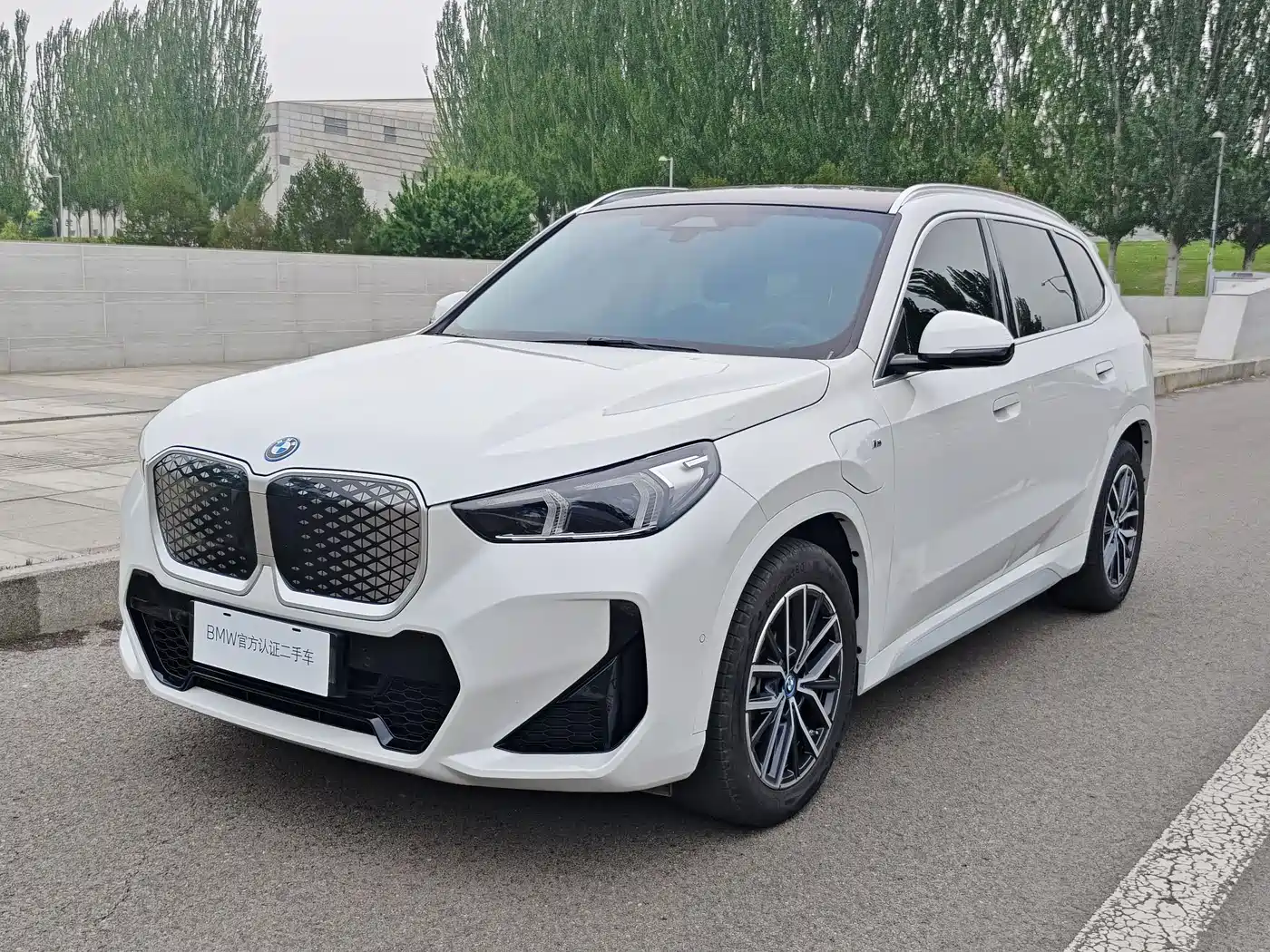 BMW iX1 2023 eDrive25L M Sport Package