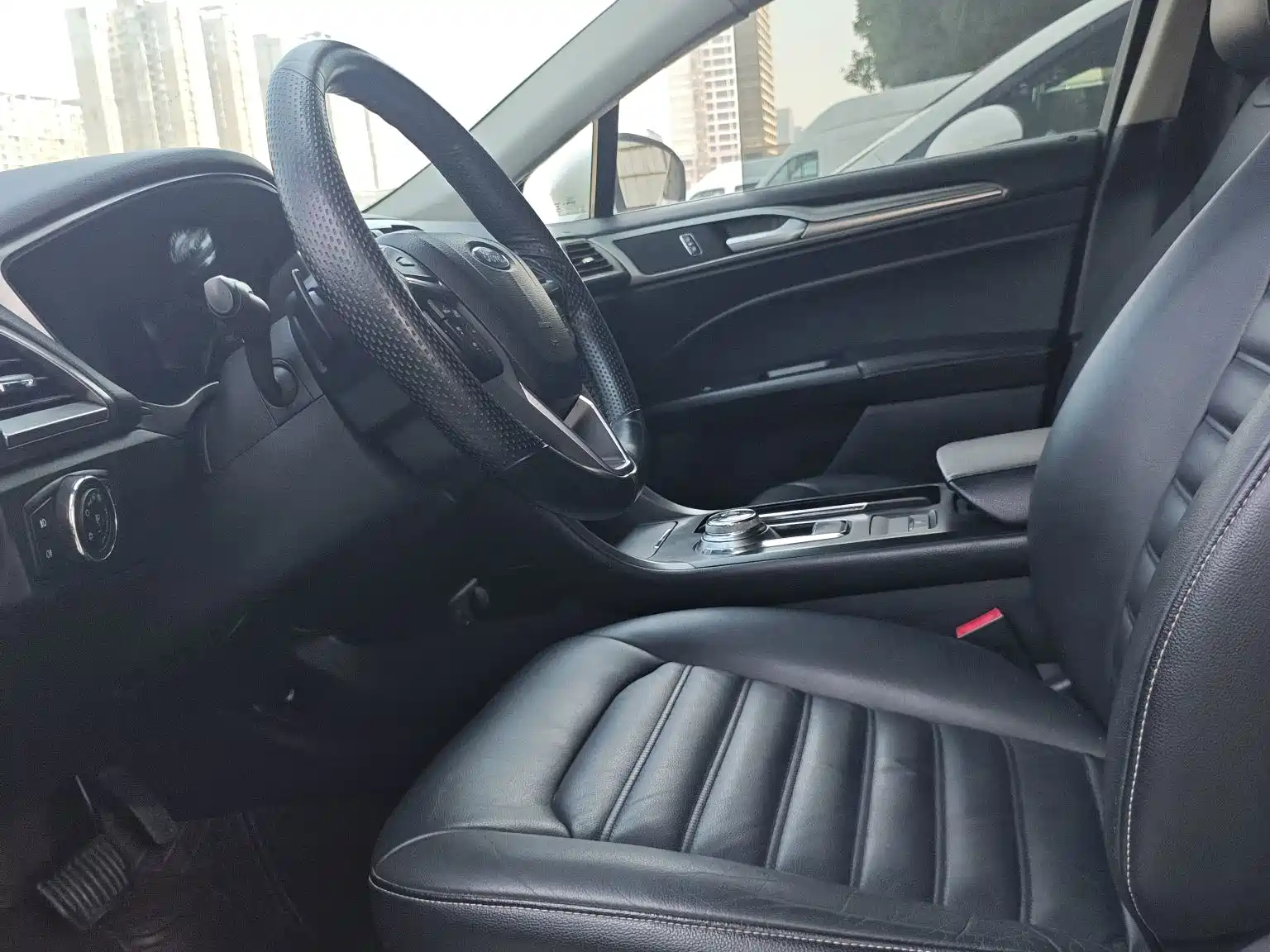 Фото 5 - Ford Mondeo