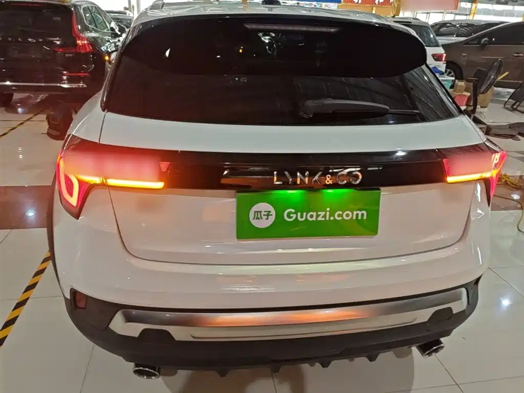 Lynk & Co 02 2019 High Energy Edition 2.0T Automatic 2WD Power Pro China VI фото 6