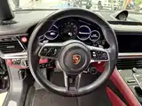 Photo 9 - Porsche Panamera