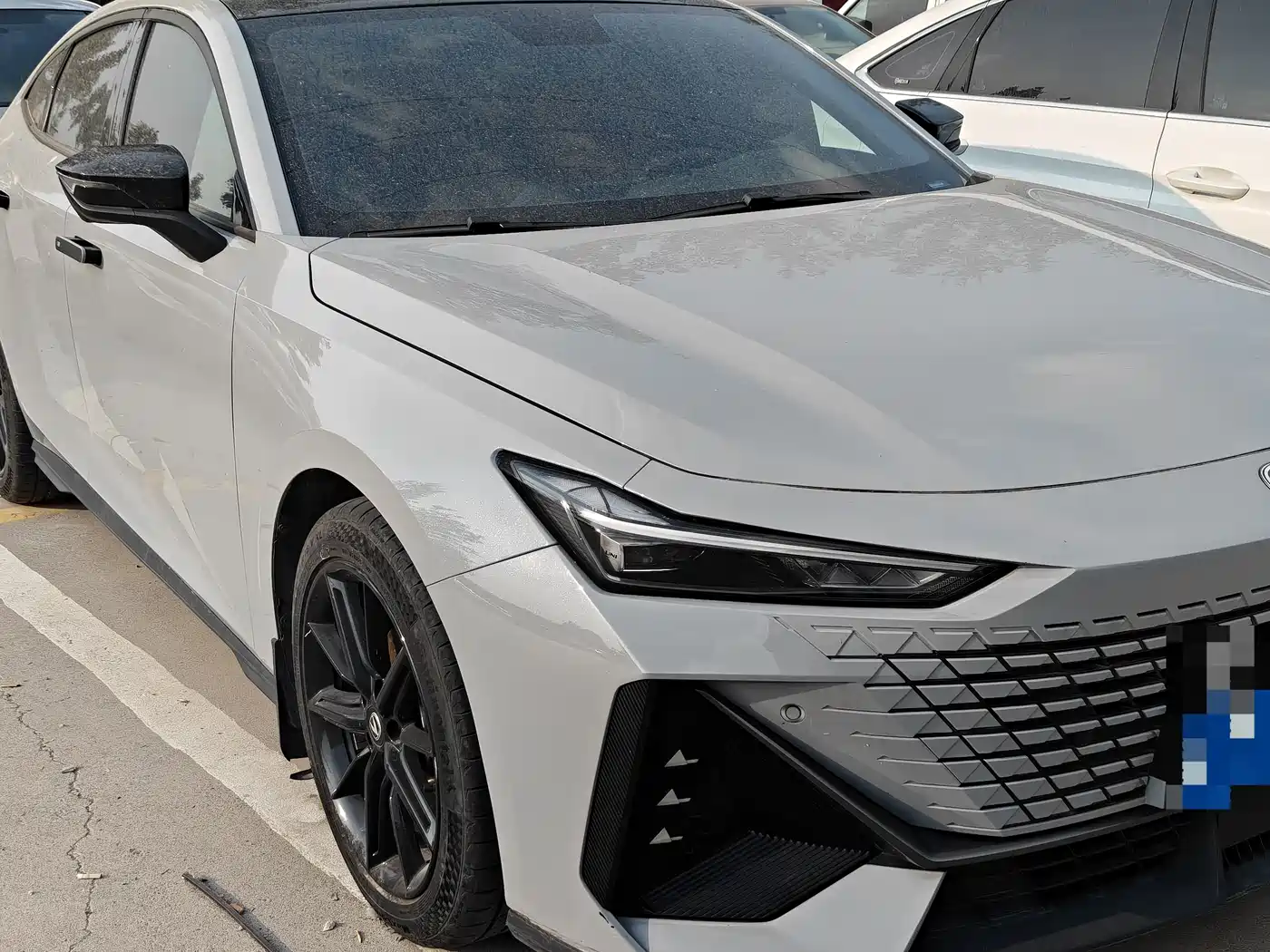 CHANGAN UNI-V